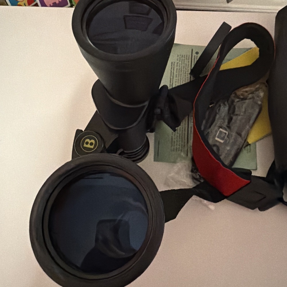 Bushnell PowerView 13-1056 Wide Angle Binoculars Black 10x50 341ft at 1000yds - Picture 9 of 11